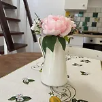 Angelica's House * Noto