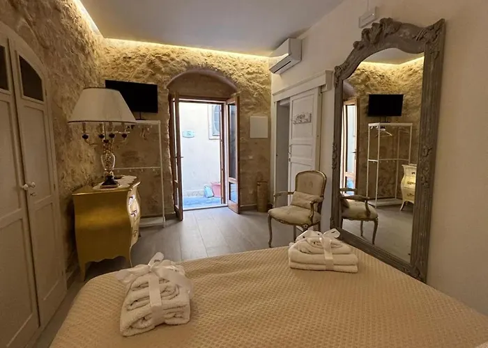 Angelica's House * Νότο
